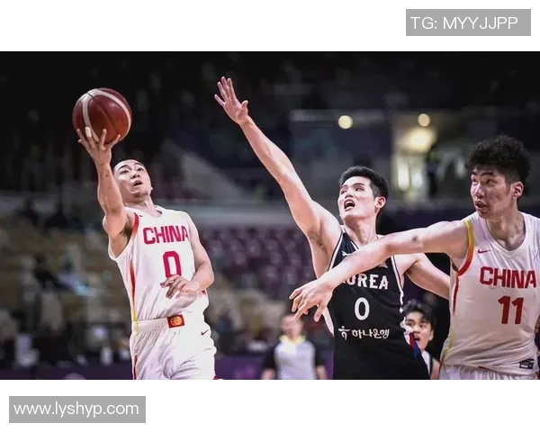 中国男篮力克澳大利亚成功晋级世界杯四强 高水平表现赢得球迷热烈喝彩