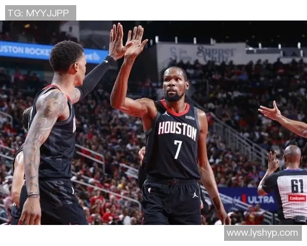 凯文杜兰特领衔探讨新时代球星影响力与篮球竞技精神传承